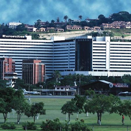 유로빌딩 호텔 앤드 스위트 카라카스 외부 사진 The University of Pretoria's Faculty of Law