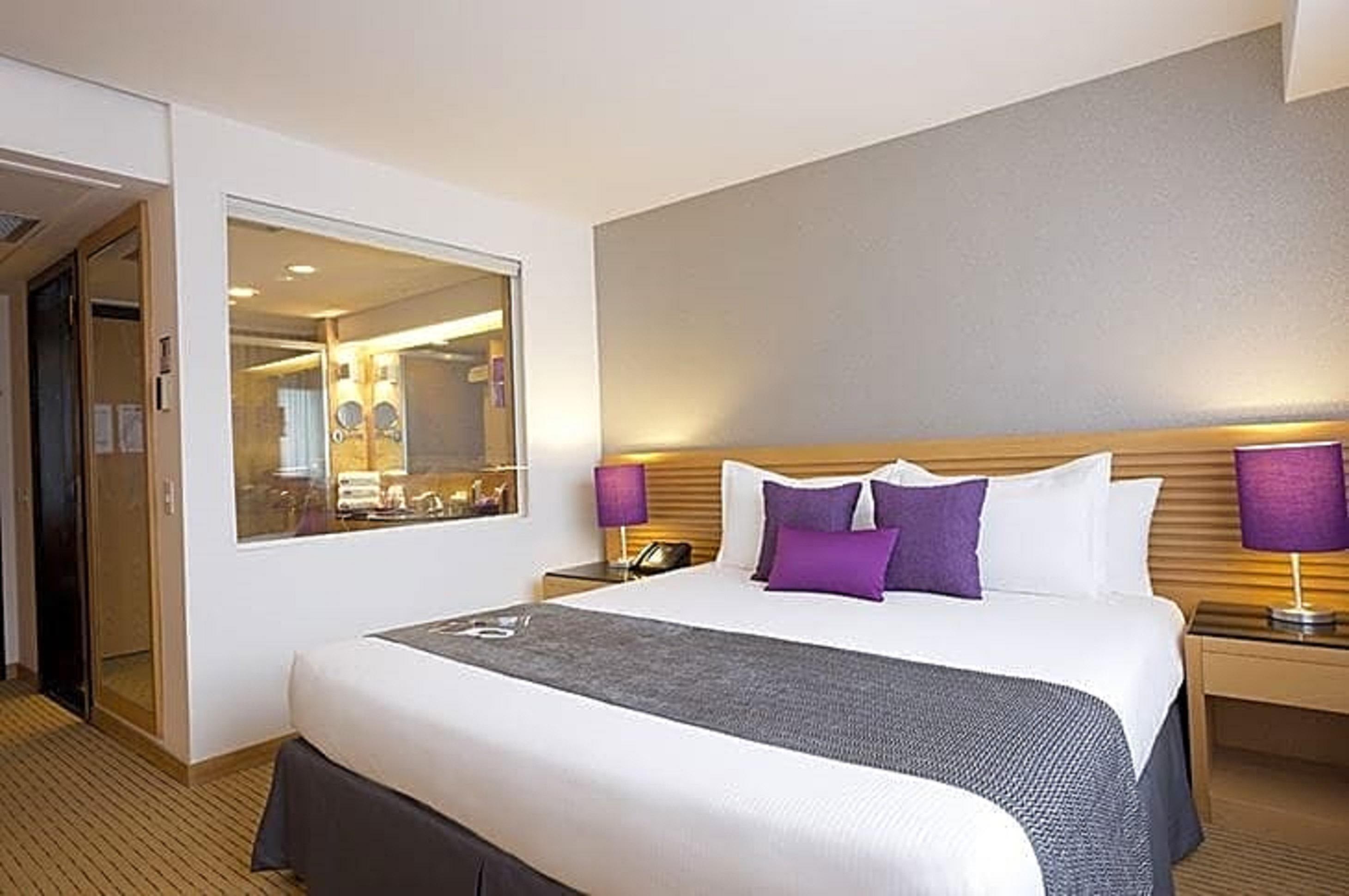 유로빌딩 호텔 앤드 스위트 카라카스 외부 사진 A Premier Deluxe room at the hotel